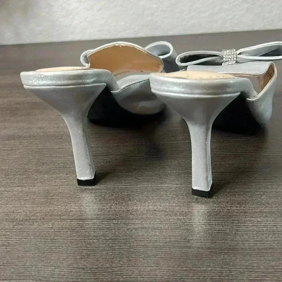 Adrienne Vittadini Gladys Bow Mule Size 9M - Picture 7 of 13